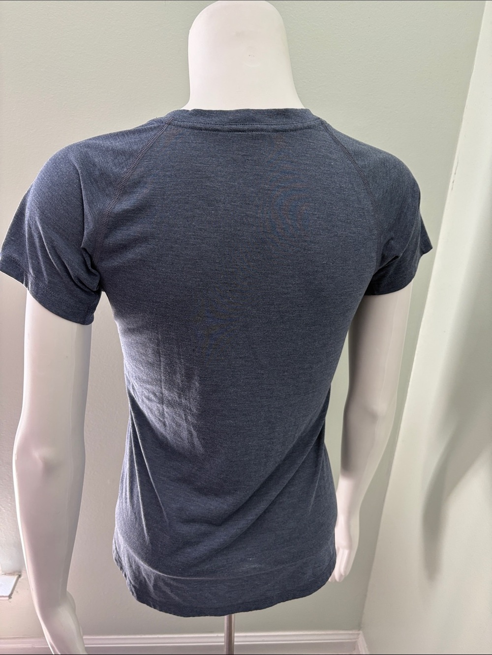 Patagonia Capilene Cool Tee Blue Small - Picture 5 of 7